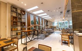 Hotel Land Plaza La Plata